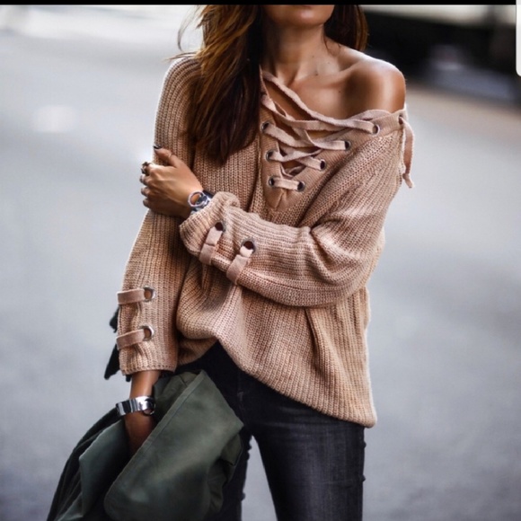 IN STOCK  Sweater - Picture 3 of 3